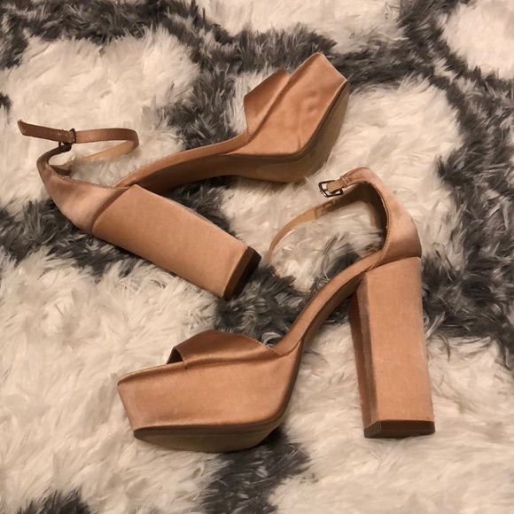 Steve Madden Rose Satin Platforms - Picture 2 of 3